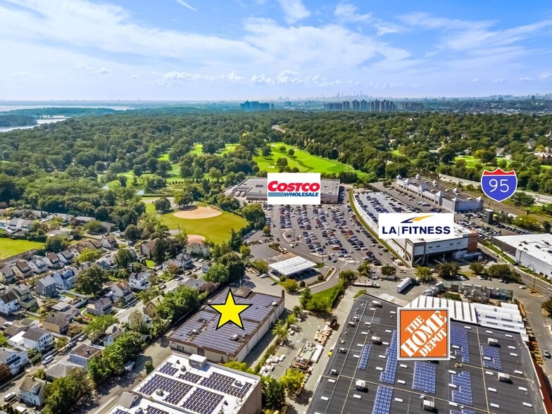 8 Industrial Ln, New Rochelle, NY à vendre - Aérien – Image 2 sur 19