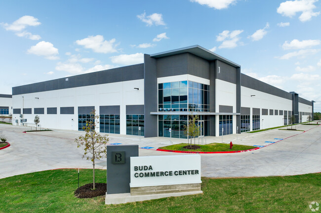 Plus de détails pour 194 Commerce Center Dr, Buda, TX - Industriel/Logistique à louer