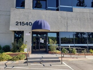 Plus de détails pour 21540-21622 Plummer St, Chatsworth, CA - Bureau à louer
