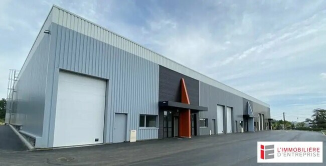 Plus de détails pour 3 Rue Du Manoir Des Rignés, Betton - Local d'activités à louer