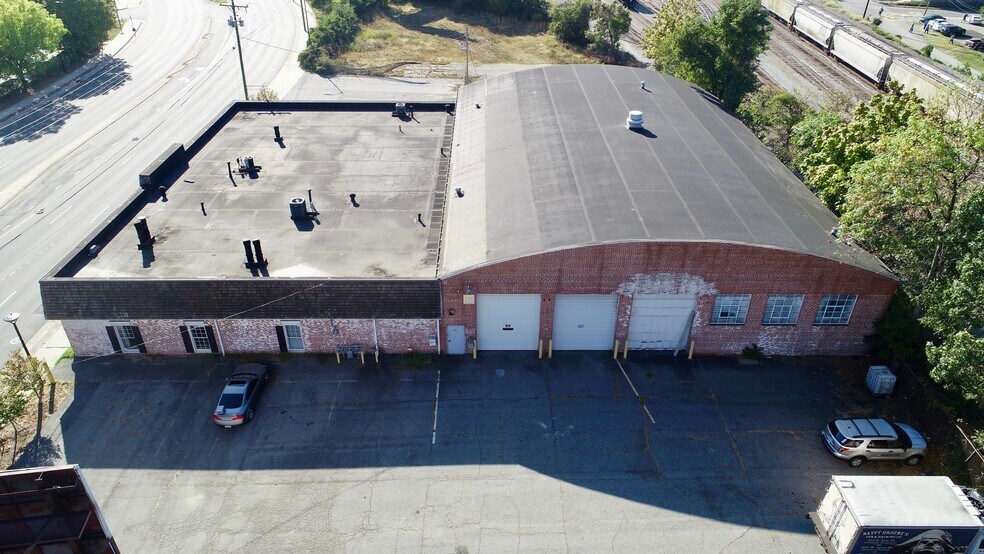 1918-1920 W. Gate City Blvd. portefeuille de 2 biens à vendre sur LoopNet.fr - Photo de l’immeuble – Image 3 sur 12