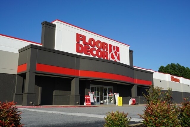 1200 Ernest W Barrett Pkwy NW, Kennesaw, GA à louer Photo principale– Image 1 sur 10