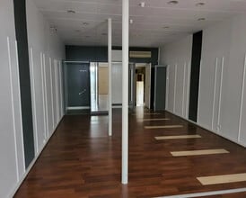 Local d'activités dans Sablé-sur-Sarthe à vendre Photo intérieure– Image 2 sur 4