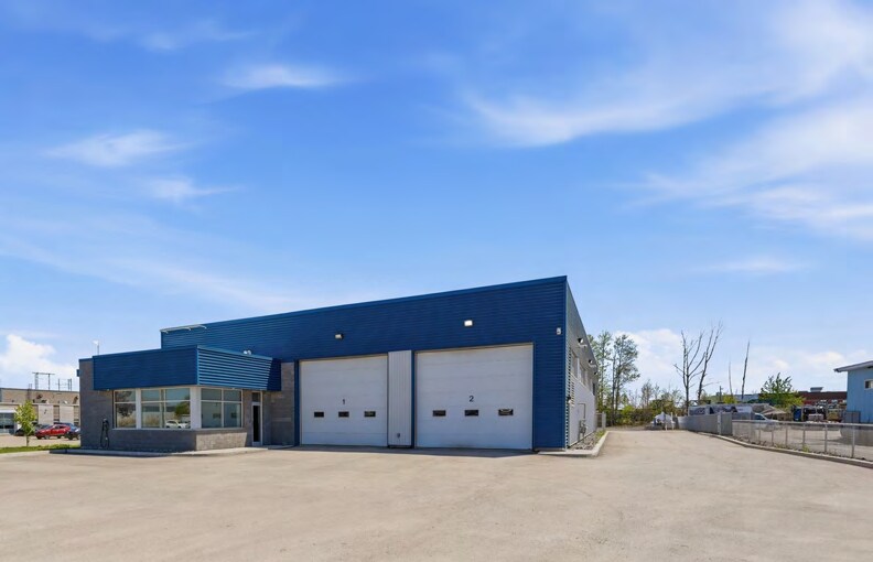 145 Rue De L'industrie, L'assomption, QC à louer - Photo de l’immeuble – Image 2 sur 12