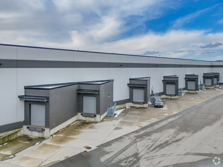2034 Townline Rd, Abbotsford, BC à louer - Photo de l’immeuble – Image 3 sur 4