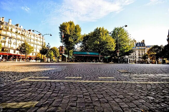 Plus de détails pour Local commercial à louer