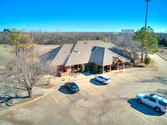 Plus de détails pour 1220 S Santa Fe Ave, Edmond, OK - Bureau à louer
