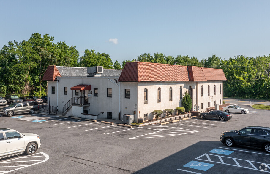 621 Stemmers Run Rd, Essex, MD à louer - Aérien – Image 2 sur 5