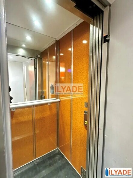 166 Avenue De Hambourg, Marseille à louer - Photo de l’immeuble – Image 3 sur 12