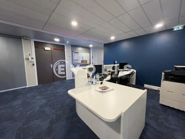 Plus de détails pour Bureau à vendre