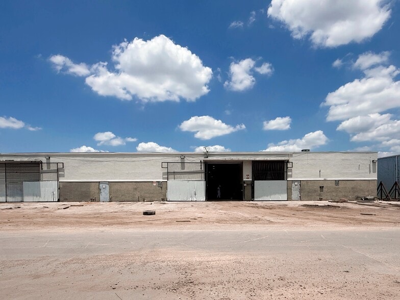2335-2337 NW 149th St, Opa-locka, FL à louer - Photo principale – Image 1 sur 10