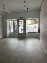 Local commercial dans Fuenlabrada, Madrid à louer Photo intérieure– Image 2 sur 6