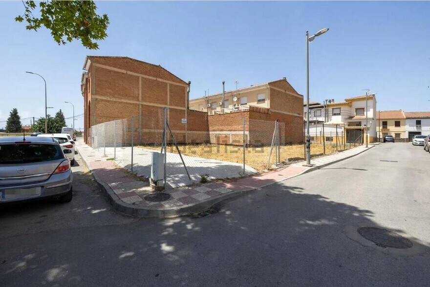 Calle Lindaraja, 1-1, Pinos Puente, Granada à vendre - Photo de l’immeuble – Image 2 sur 13