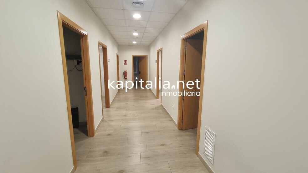 Local commercial dans València à louer - Photo intérieure – Image 1 sur 7