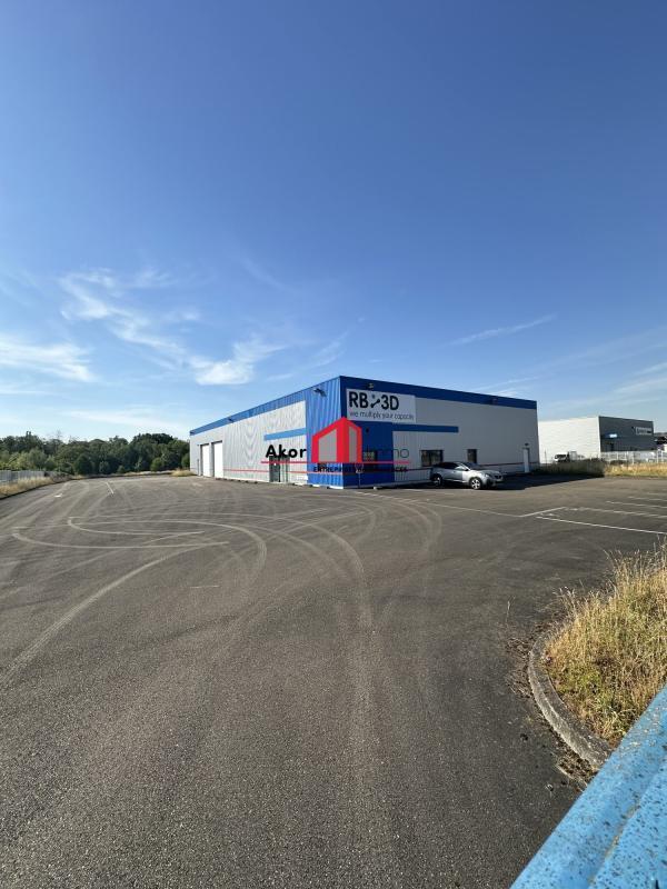 Plus de détails pour 41 Rue De Paris, Moneteau - Local d’activités à vendre