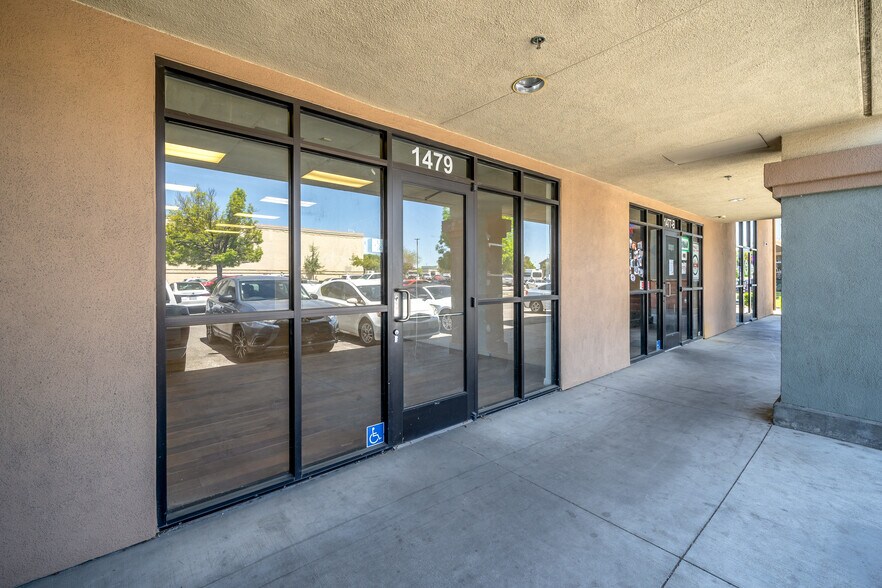 1461-1475 Creston Rd, Paso Robles, CA à louer - Photo de l’immeuble – Image 2 sur 46