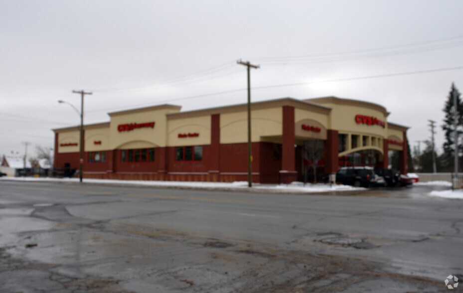 15521-15573 W 7 Mile Rd, Detroit, MI à louer - Photo de l’immeuble – Image 3 sur 4