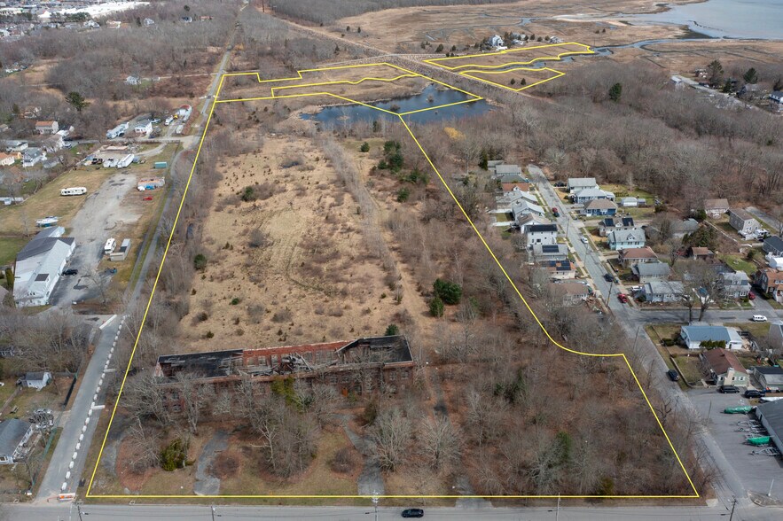 83 Pleasant St, Fairhaven, MA à vendre - Aérien – Image 1 sur 6