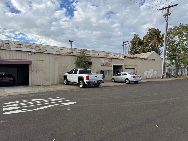701 M St, Modesto, CA à louer - Photo de l’immeuble – Image 2 sur 7