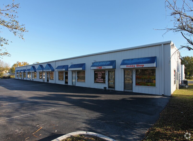 1941-1961 SW South Macedo Blvd, Port Saint Lucie, FL à vendre - Photo de l’immeuble – Image 3 sur 9