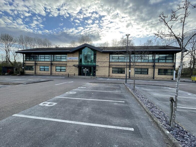 Warrington Rd, Warrington à louer - Photo de l’immeuble – Image 1 sur 4