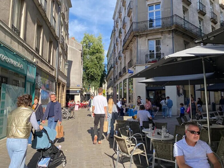 Local commercial dans Nantes à louer - Photo de l’immeuble – Image 2 sur 7