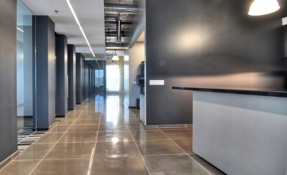 9150 Irvine Center Dr, Irvine, CA à louer - Photo intérieure – Image 2 sur 6