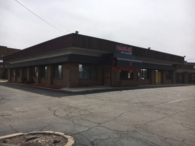 6810 S Cedar St, Lansing, MI à louer - Photo de l’immeuble – Image 1 sur 4