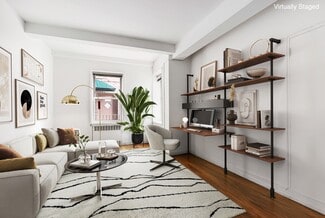 Plus de détails pour 6861 Yellowstone Blvd, Flushing, NY - Logement à vendre