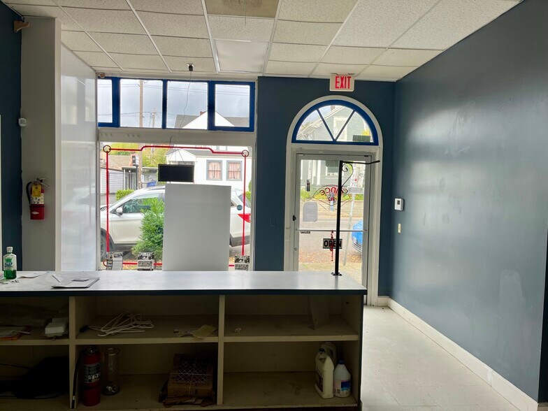 1730 NE Broadway St, Portland, OR à louer - Photo de l’immeuble – Image 3 sur 14