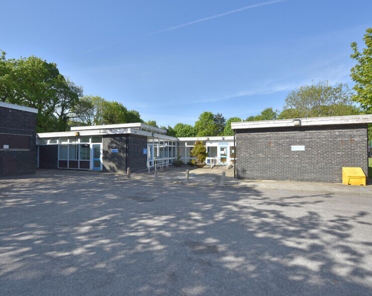 Manor Sq, Otley à vendre - Photo principale – Image 1 sur 1