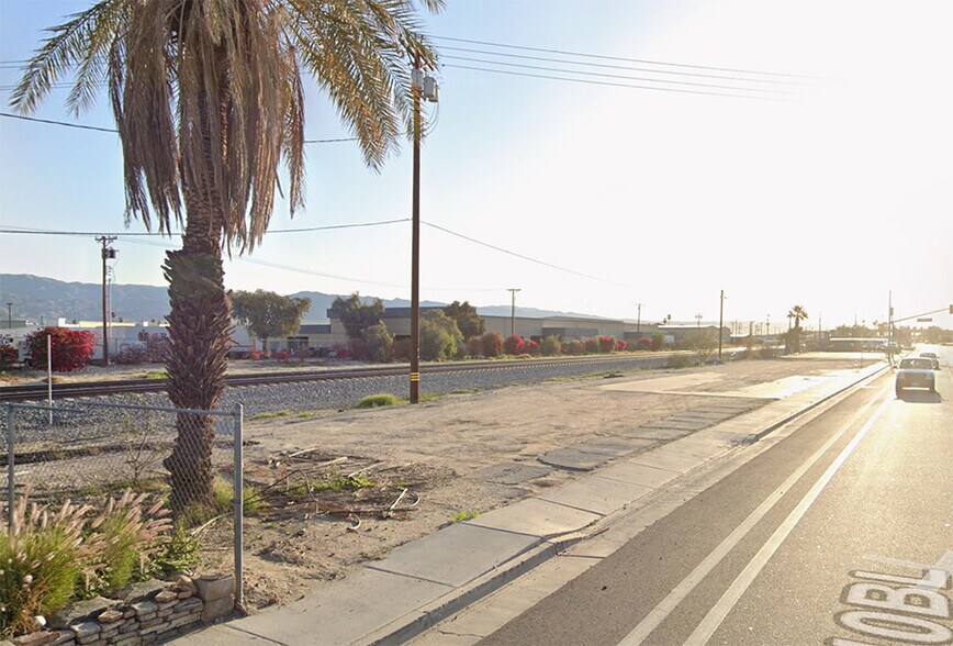 82668 Indio Blvd, Indio, CA à vendre - Aérien – Image 1 sur 2
