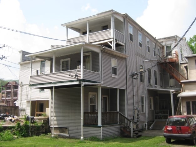 326 W BROAD St, TAMAQUA, PA à vendre - Photo principale – Image 1 sur 3