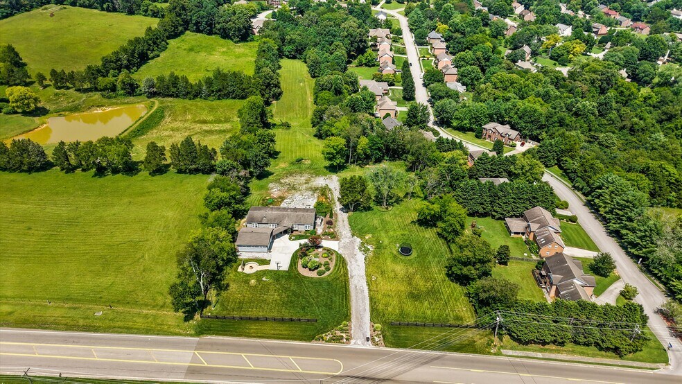 400 N Watt Rd, Knoxville, TN à vendre - Photo de l’immeuble – Image 2 sur 19