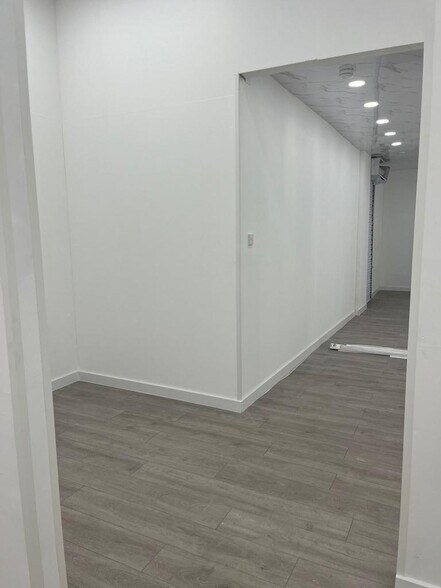 10A The Broadway, Southall à louer - Photo de l’immeuble – Image 3 sur 9