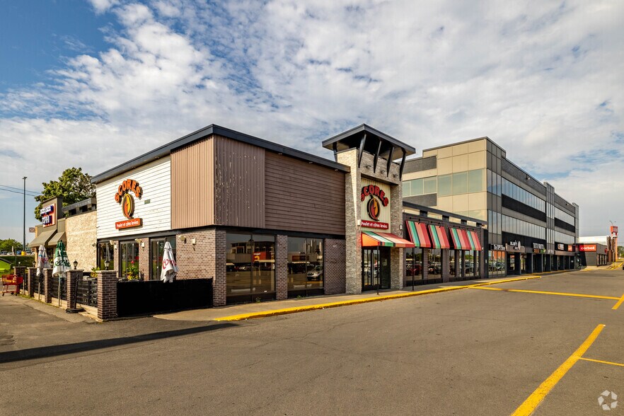 6775-6781 Rue Jean-Talon E, Montréal, QC à louer - Photo de l’immeuble – Image 3 sur 8