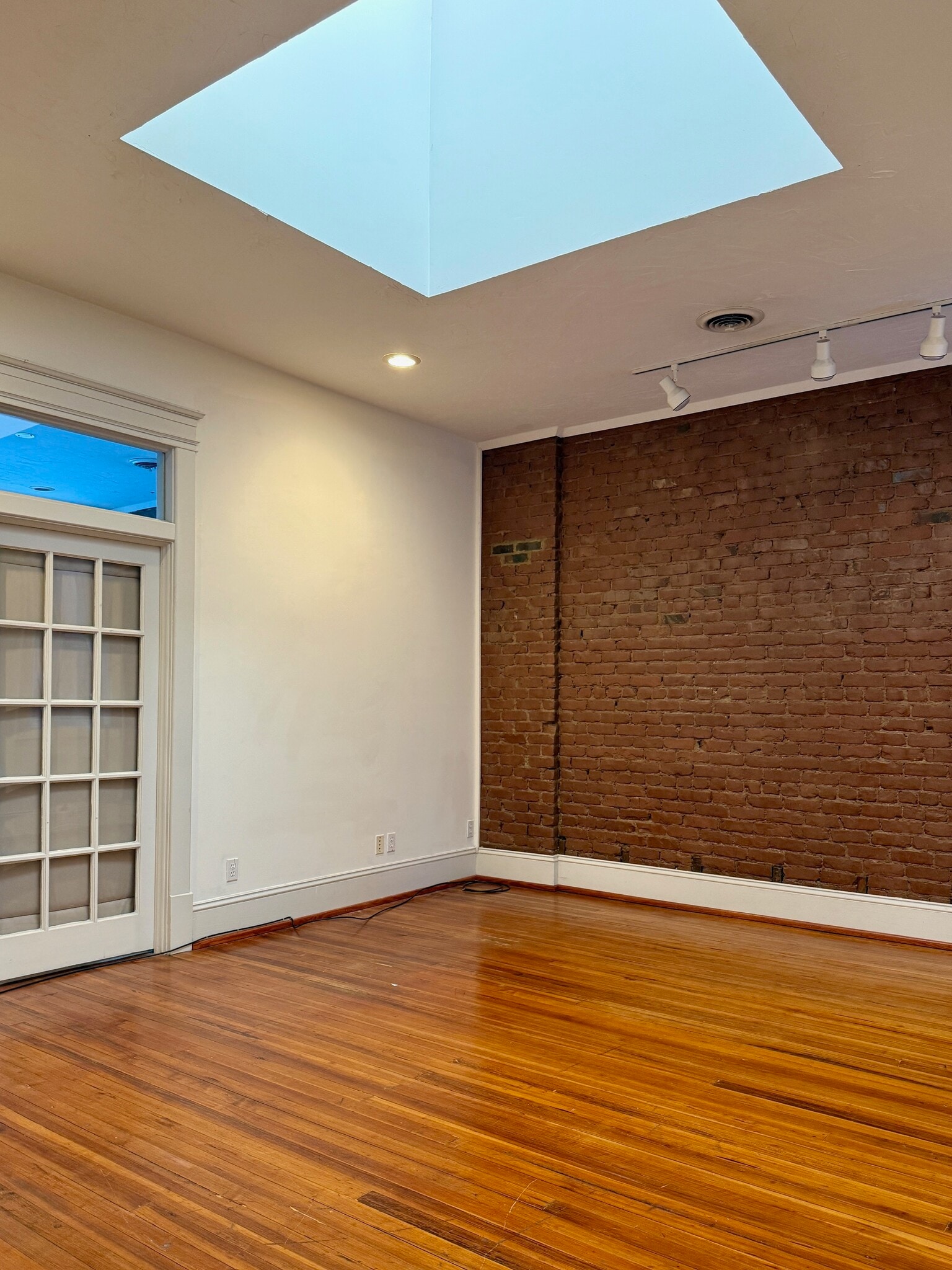 304-306 Market St SE, Roanoke, VA à louer Photo intérieure– Image 1 sur 3