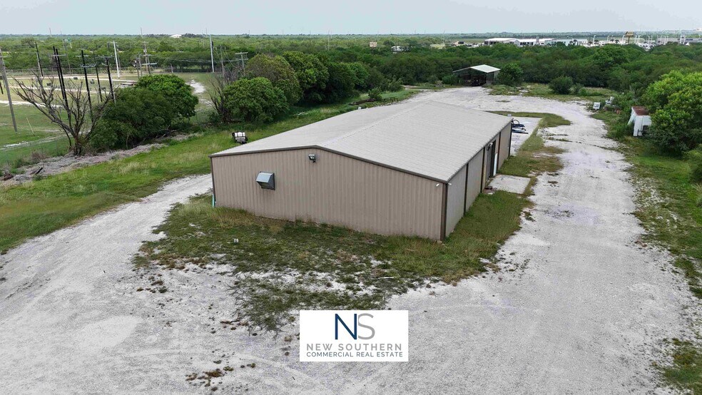 2620 E Corral Ave, Kingsville, TX à vendre - Photo de l’immeuble – Image 3 sur 22