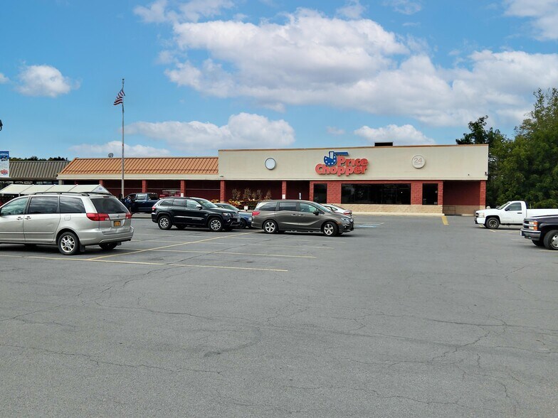 60-66 High St, Carthage, NY à vendre - Photo de l’immeuble – Image 2 sur 9