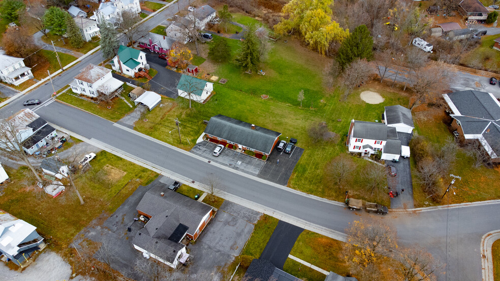 109 Legion Dr, Cobleskill, NY à vendre - Photo de l’immeuble – Image 2 sur 6