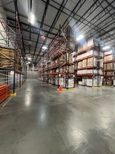 8075 Beacon Lake Dr, Orlando, FL à louer Photo intérieure– Image 2 sur 4