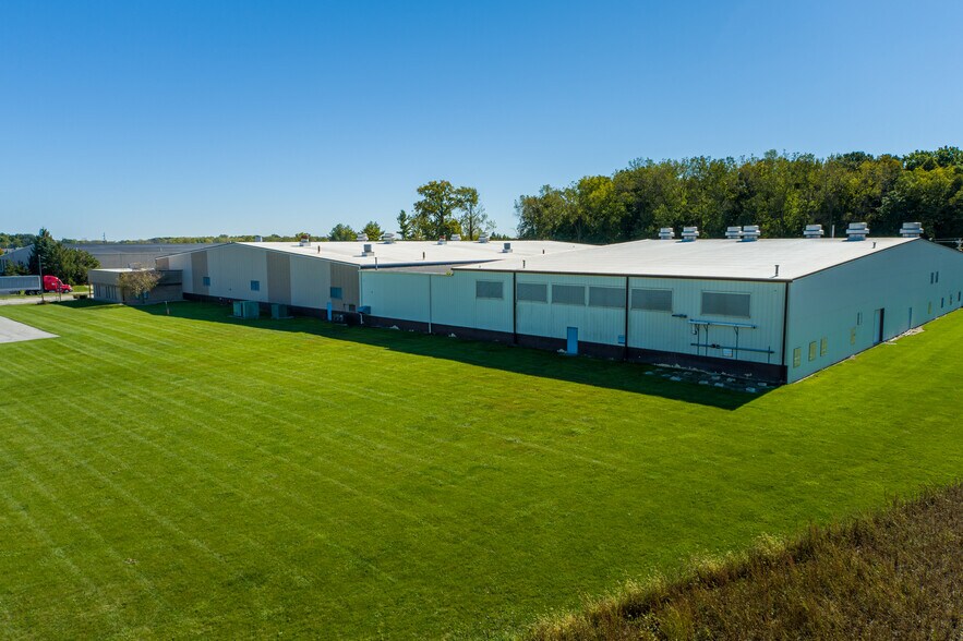 130 W Harvest Rd, Bluffton, IN à vendre - Photo de l’immeuble – Image 3 sur 9