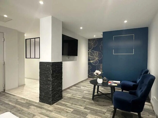 Plus de détails pour Bureau à vendre