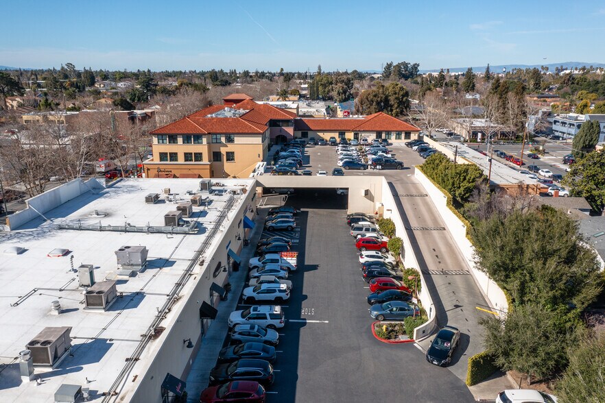 1100 Lincoln Ave, San Jose, CA à louer - Photo de l’immeuble – Image 3 sur 11
