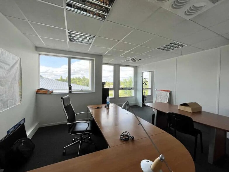 Bureau dans Pacé à louer - Photo de l’immeuble – Image 2 sur 5