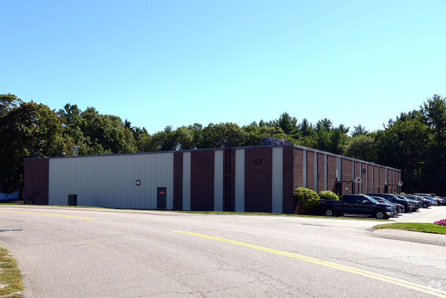 48 Brooks Dr, Braintree, MA à vendre - Photo de l’immeuble – Image 2 sur 11