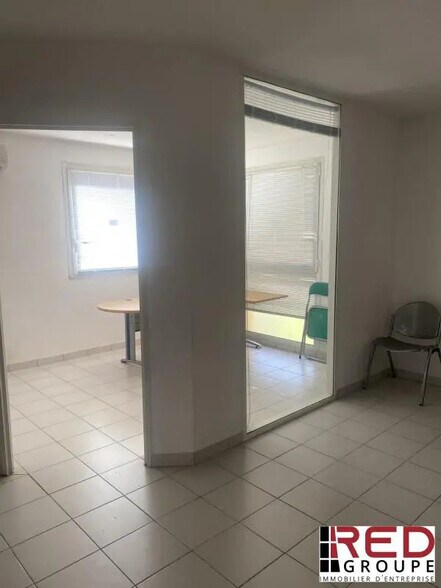 Bureau dans Meyreuil à louer - Photo de l’immeuble – Image 2 sur 4