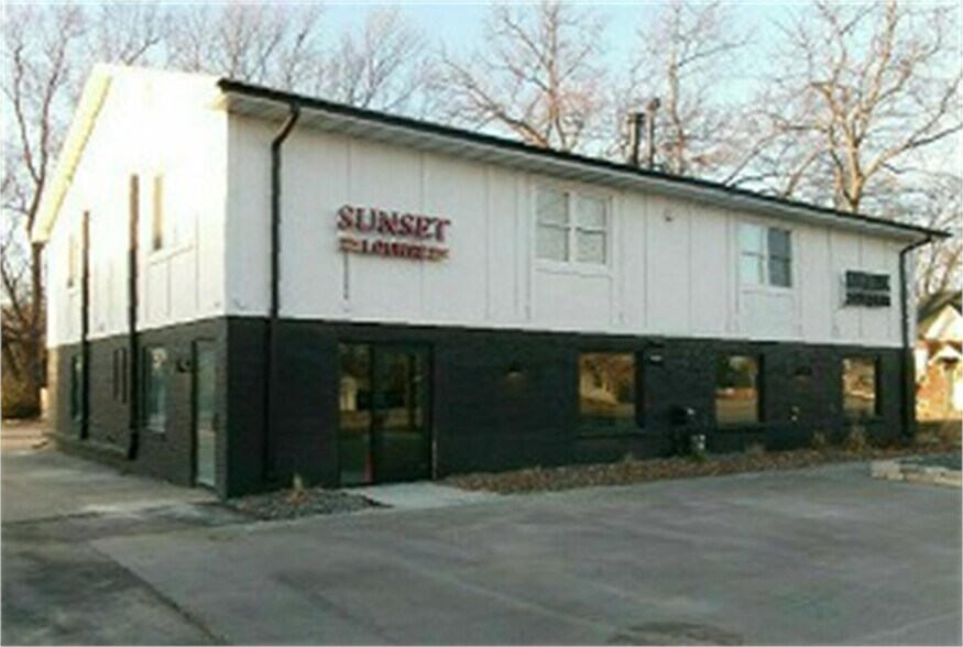 1409 Sunset Dr, Norwalk, IA à louer - Photo de l’immeuble – Image 1 sur 2