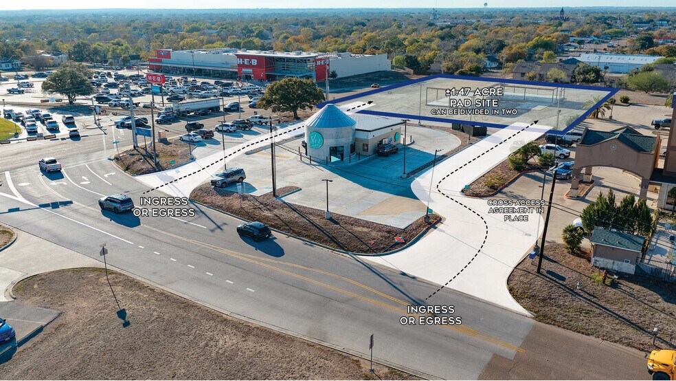 E Broadway St, Cuero, TX à vendre - Photo de l’immeuble – Image 2 sur 7
