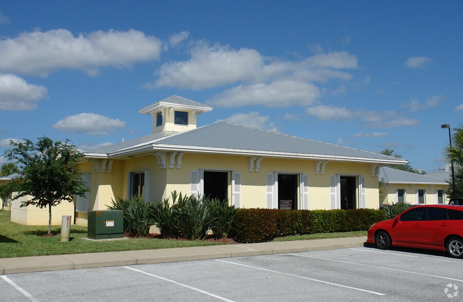 17835 Murdock Cir, Port Charlotte, FL à vendre - Photo de l’immeuble – Image 3 sur 6